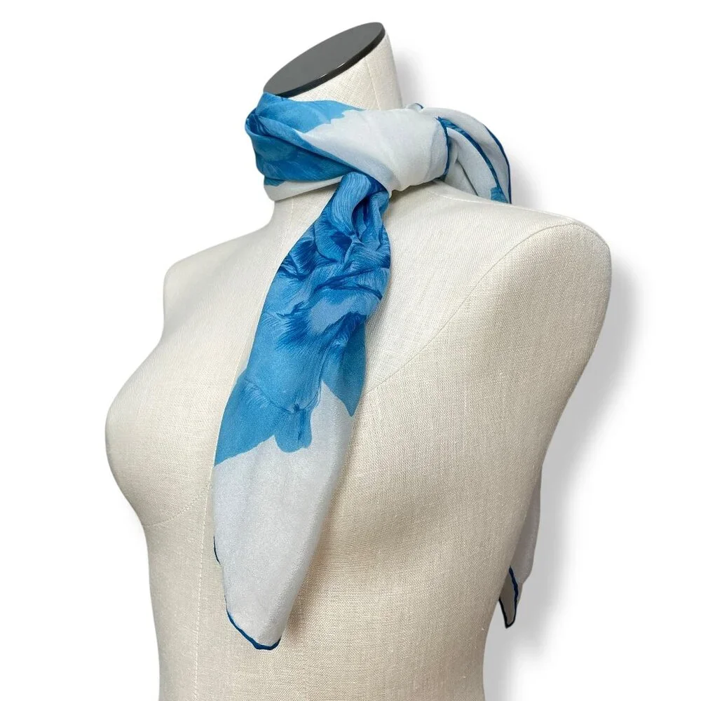 Vintage white scarf